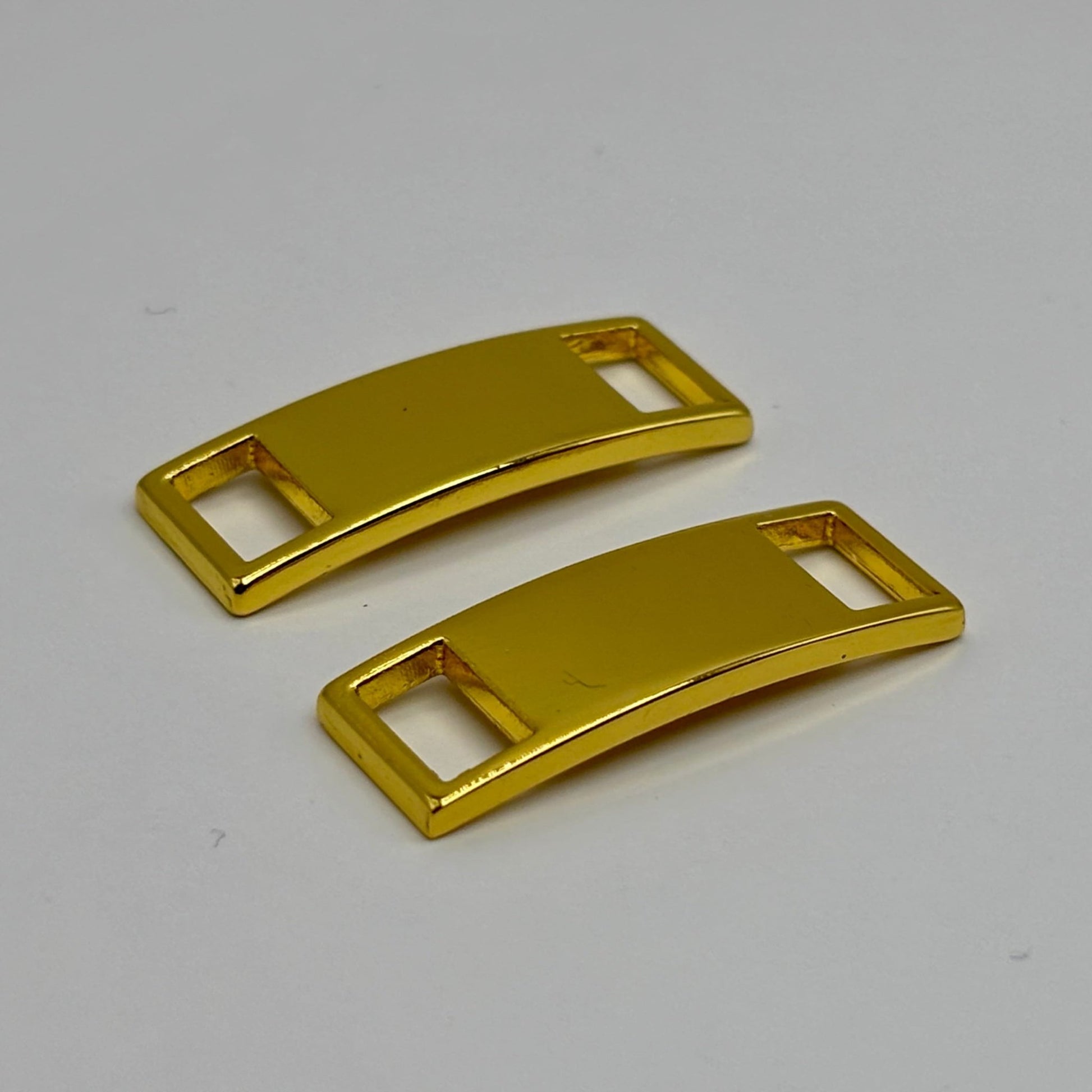 Goldene Sneaker Shoe Charms (2er - Set) - sneakeez