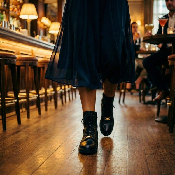 Goldene Sneaker Charms Night Out Edition